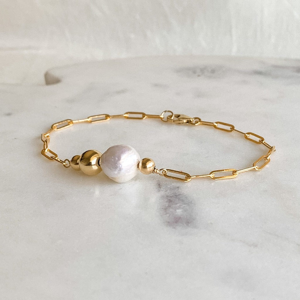 Single Pearl Chain Bracelet - Becca - Adorned by Ruth
