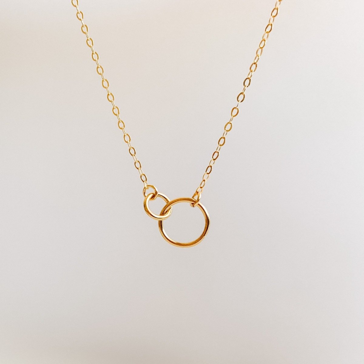 Interlocking Circle Necklace Gold/Rose Gold/Silver | Shokoro