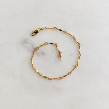 Load image into Gallery viewer, Gold Dapped Bar Chain Bracelet - Orla - Adorned by Ruth
