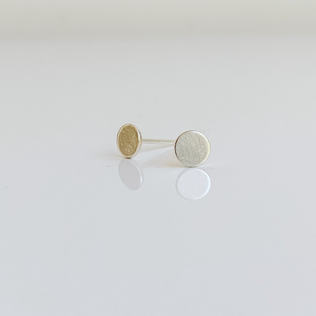 Tiny Dot Circle Stud Earrings - Adorned by Ruth